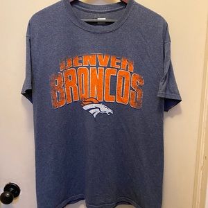 NWOT Denver Broncos tee shirt. Distressed letters